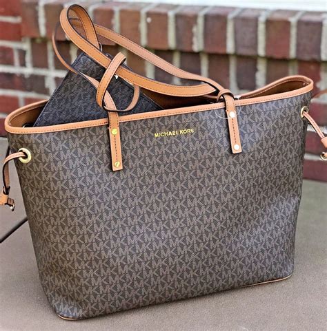 michael kors jet set tote price in india|Michael Kors designer tote jetset.